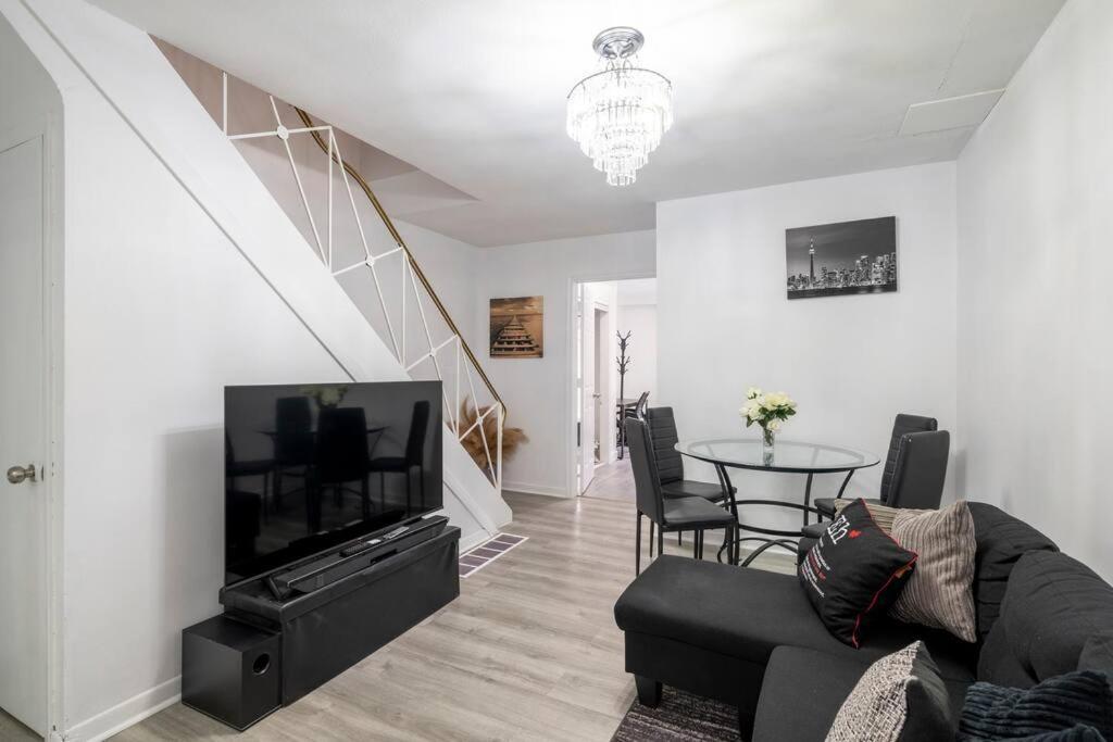 Harmony Home Near University Of Waterloo Ngoại thất bức ảnh